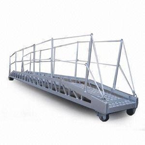 Fixed shore gangway